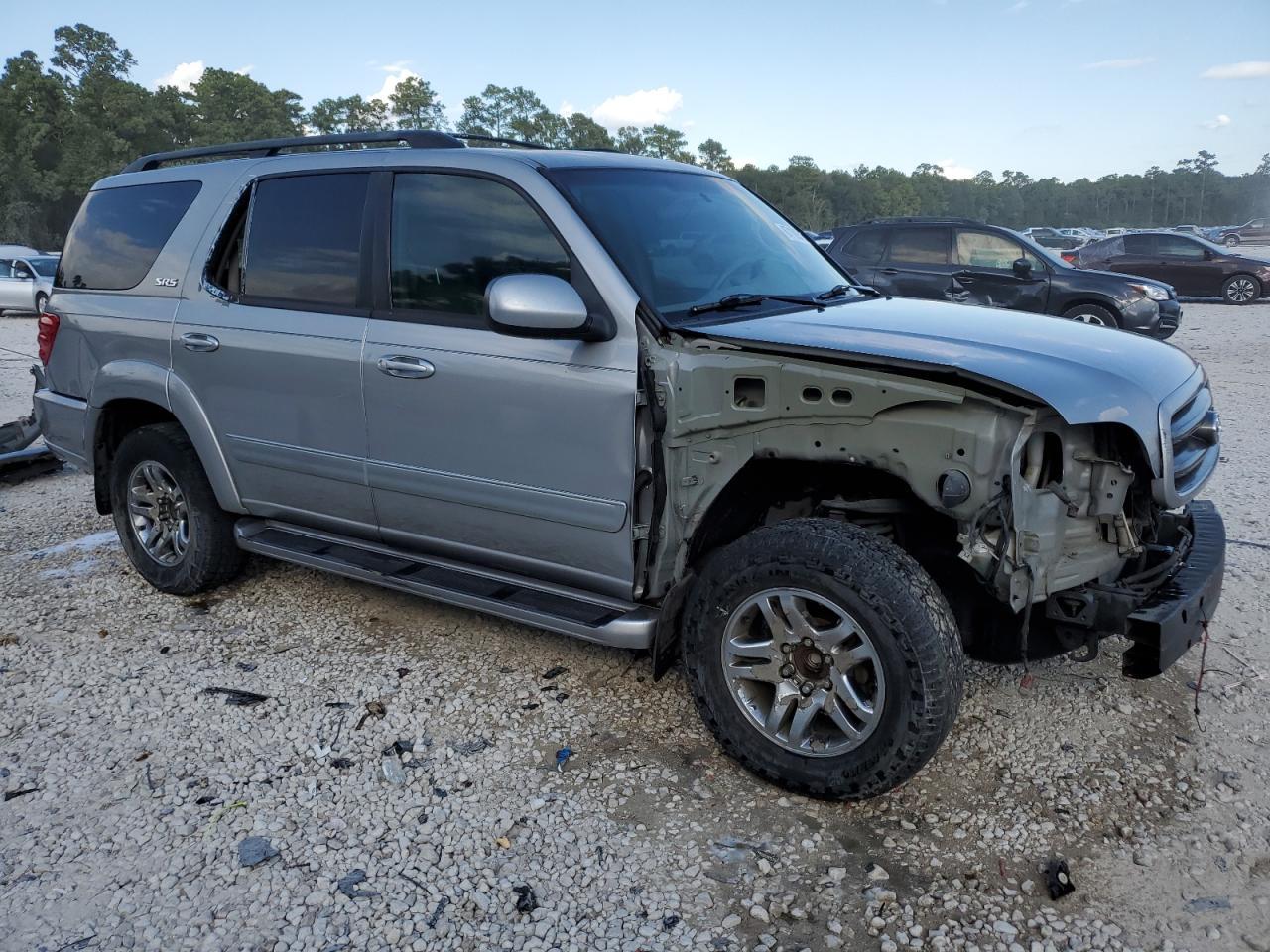 2004 TOYOTA Sequoia