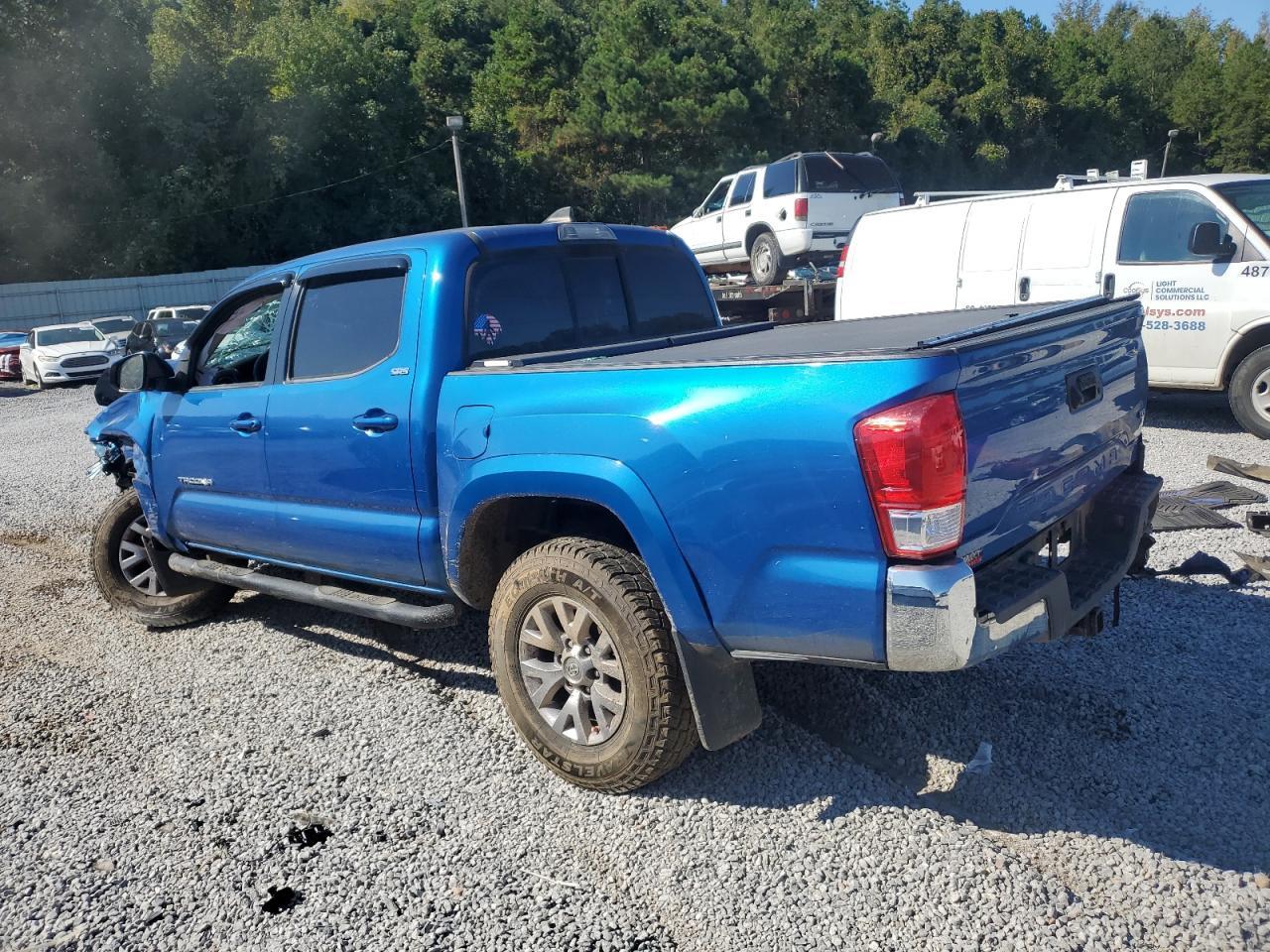 2017 TOYOTA TACOMA