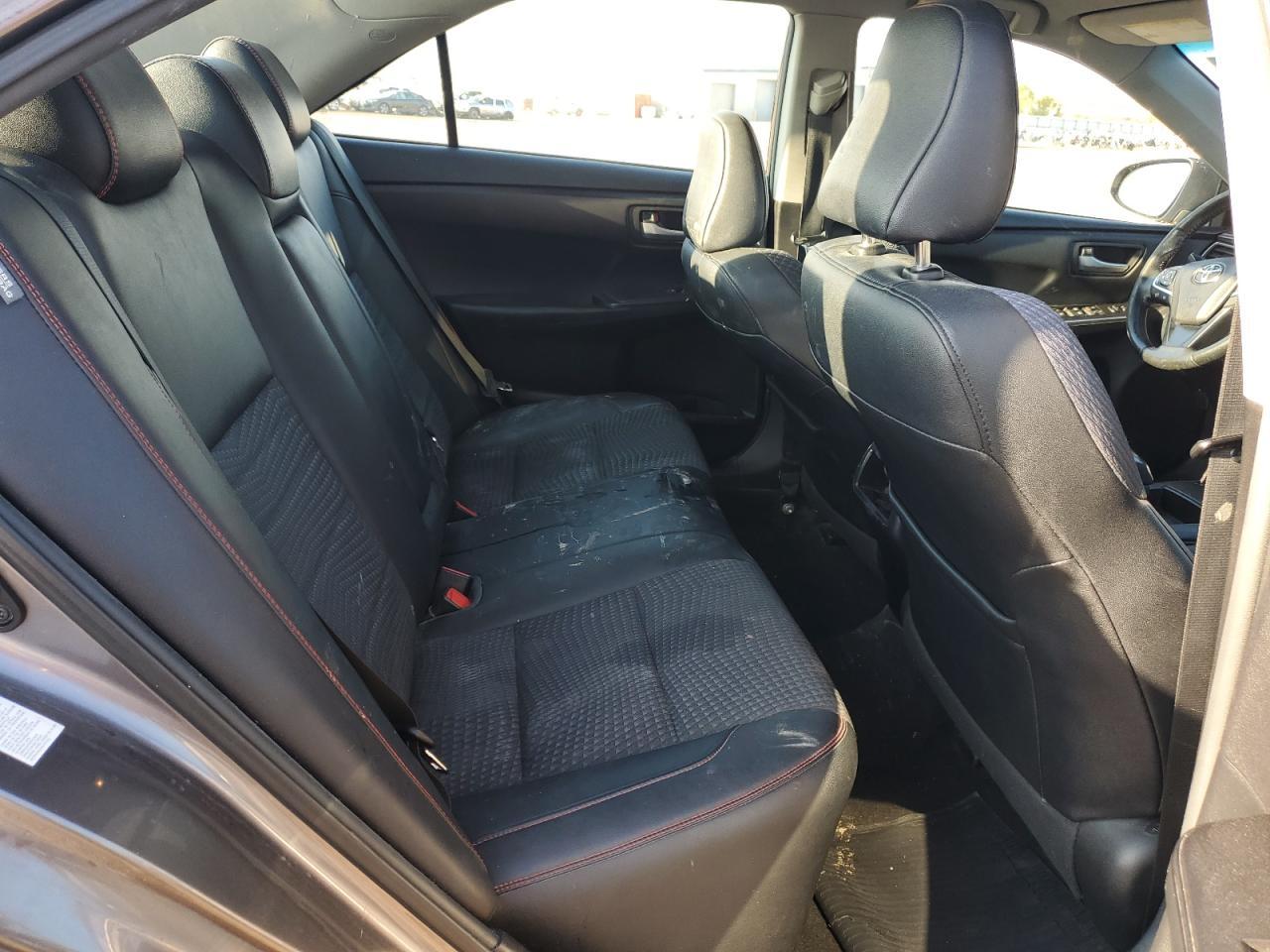 2015 TOYOTA CAMRY