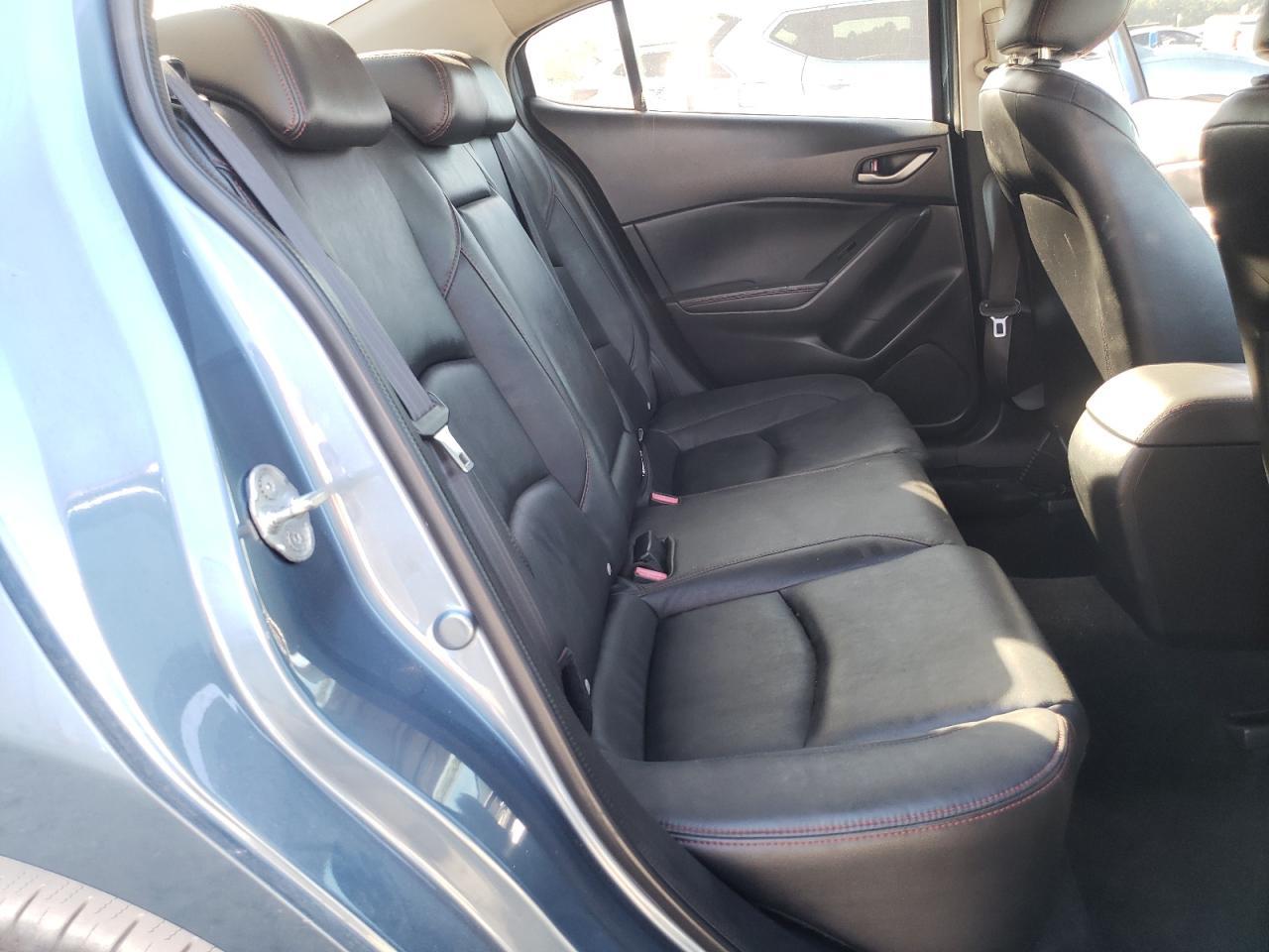 2015 MAZDA 3