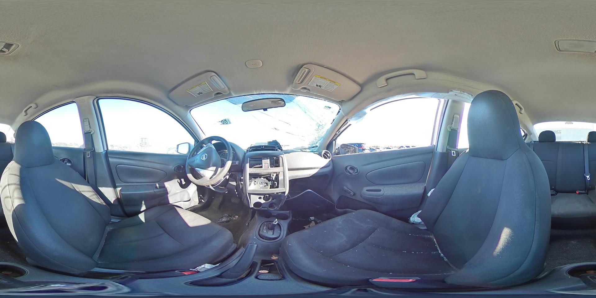 2016 NISSAN VERSA