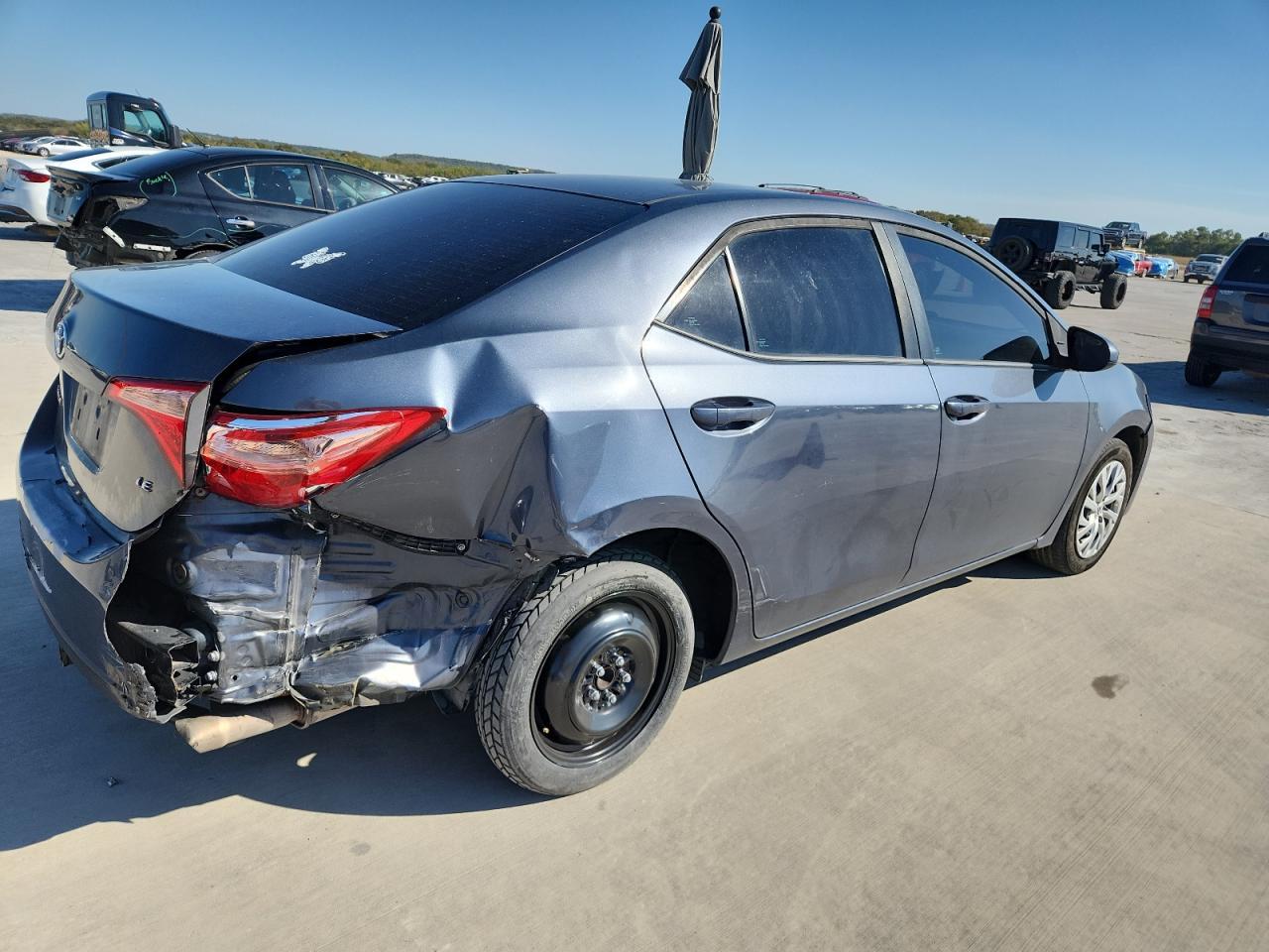 2018 TOYOTA COROLLA