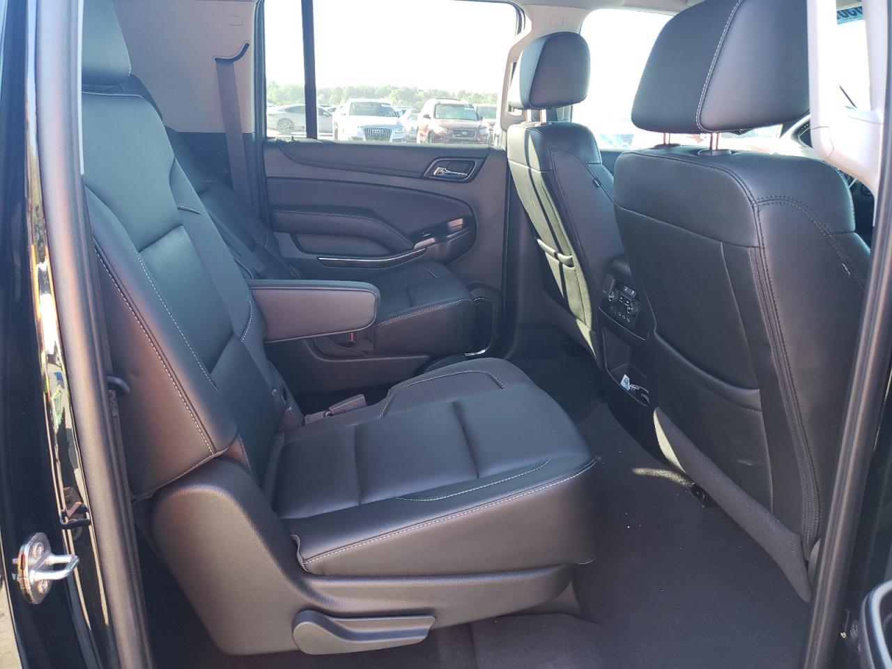 2019 CHEVROLET Suburban