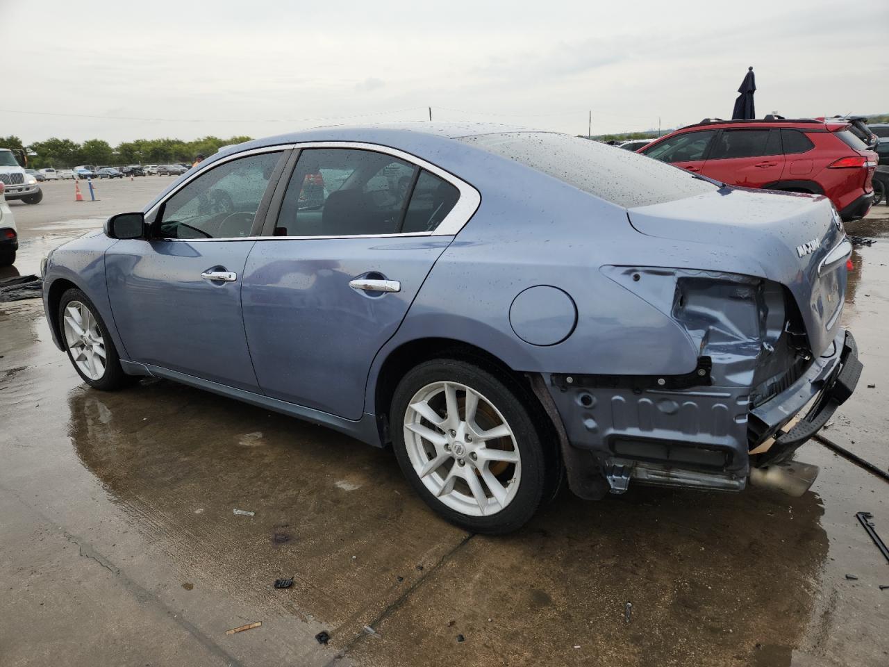 2011 NISSAN Maxima