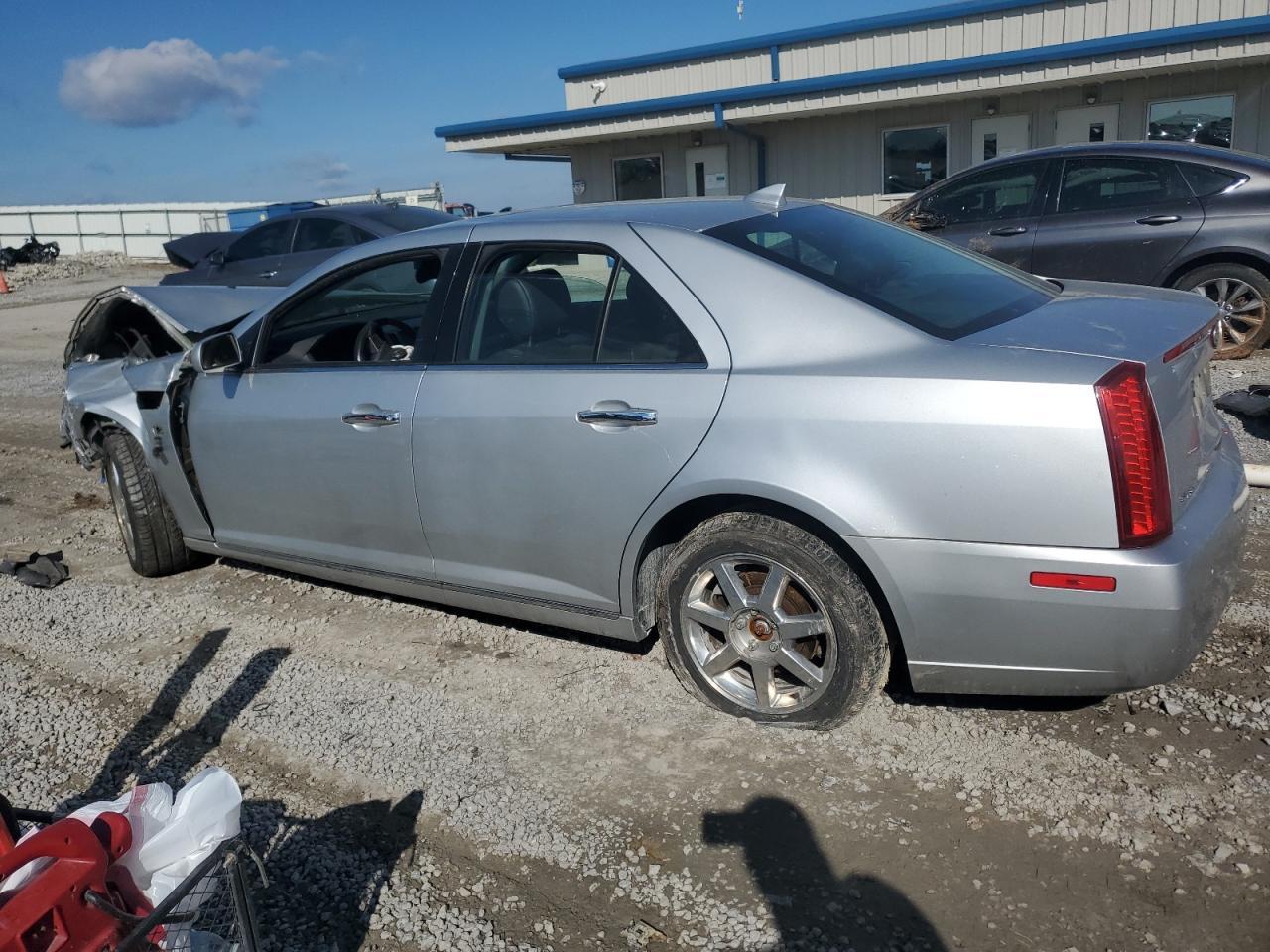2011 CADILLAC STS
