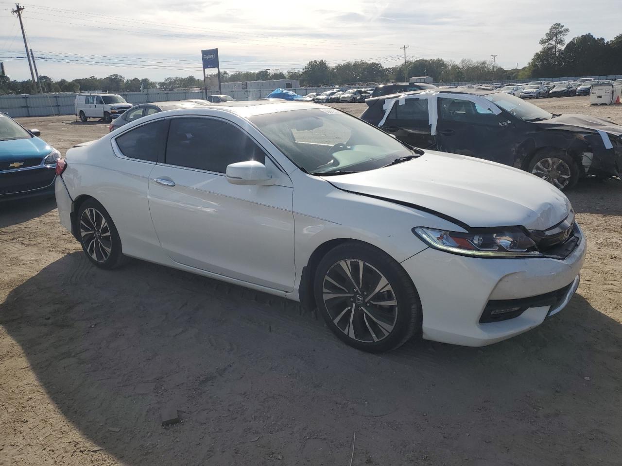 2017 HONDA ACCORD