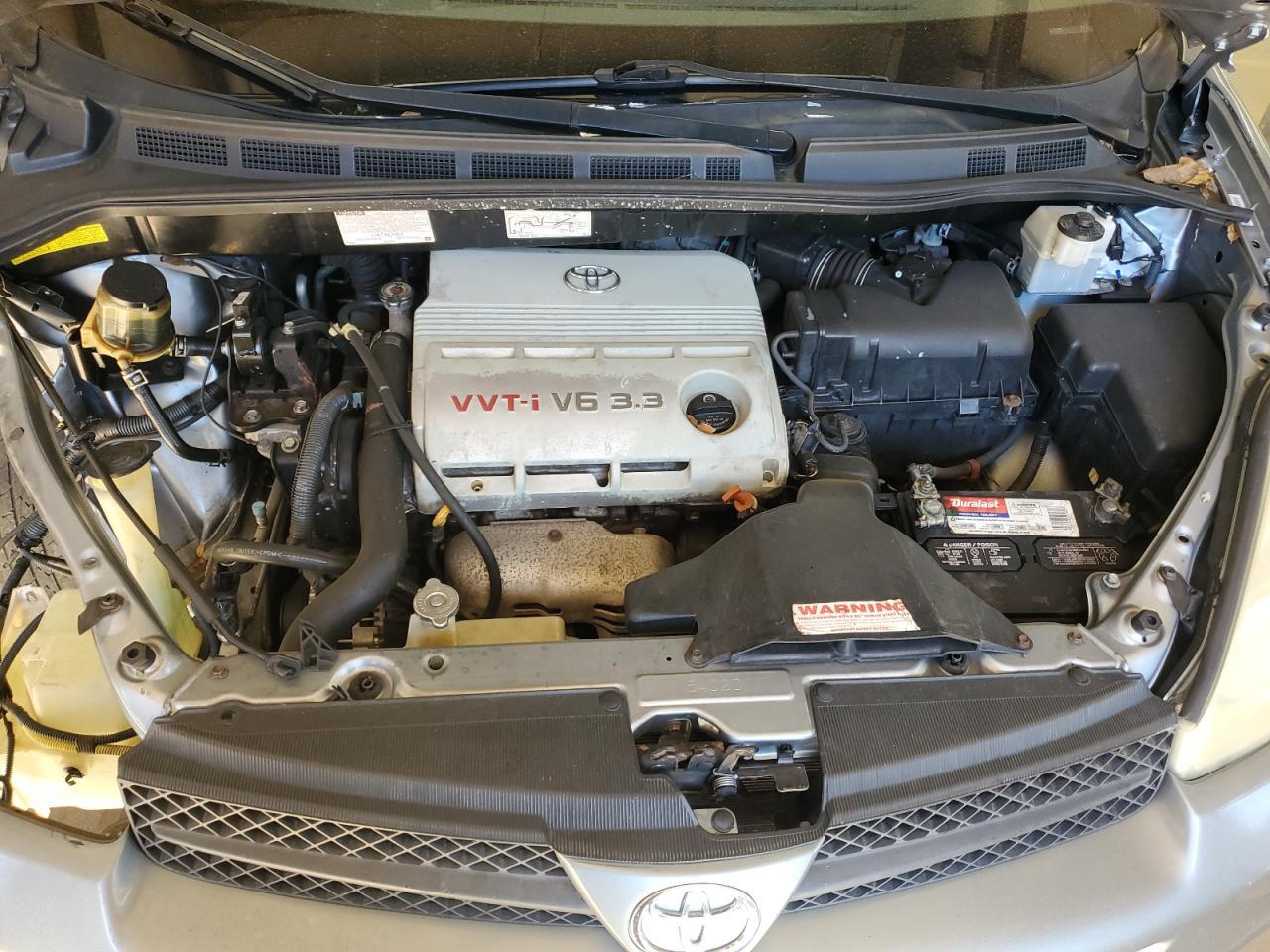 2004 TOYOTA SIENNA