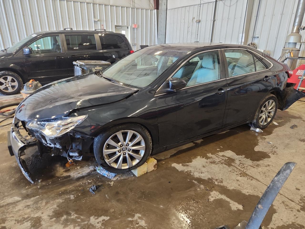 2015 TOYOTA CAMRY