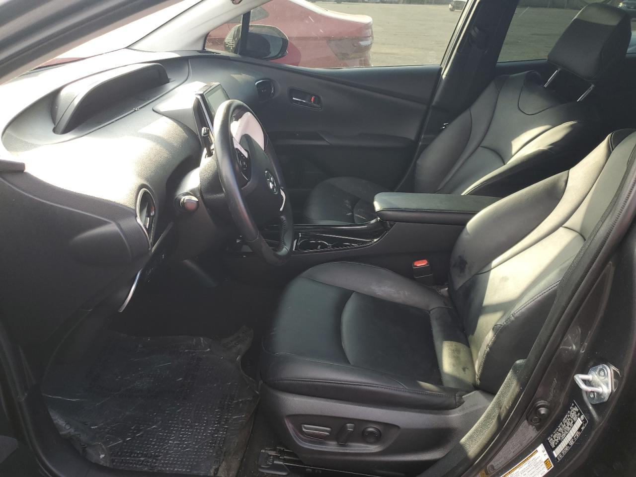 2018 TOYOTA Prius Prime