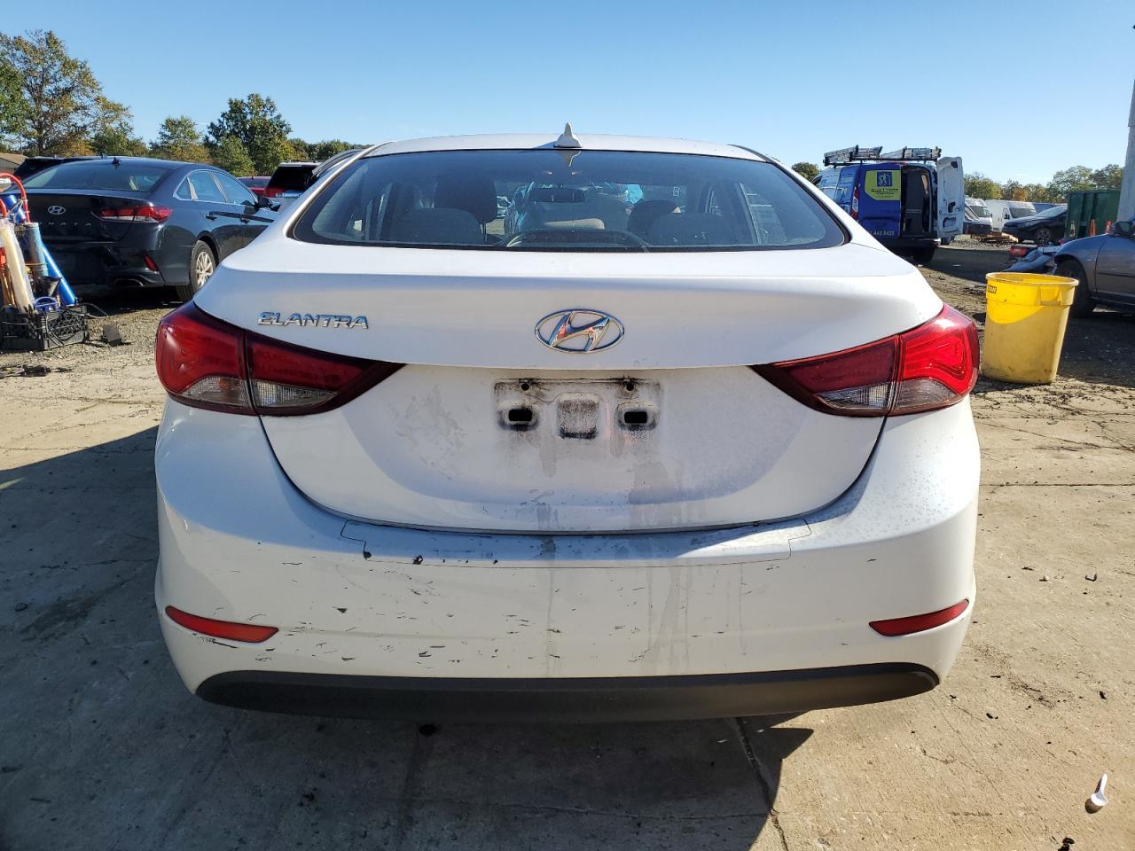 2016 HYUNDAI ELANTRA