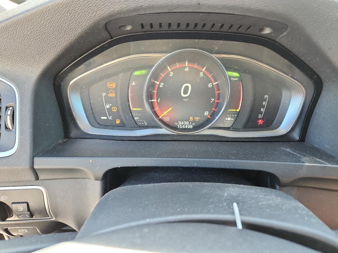 2017 VOLVO S60