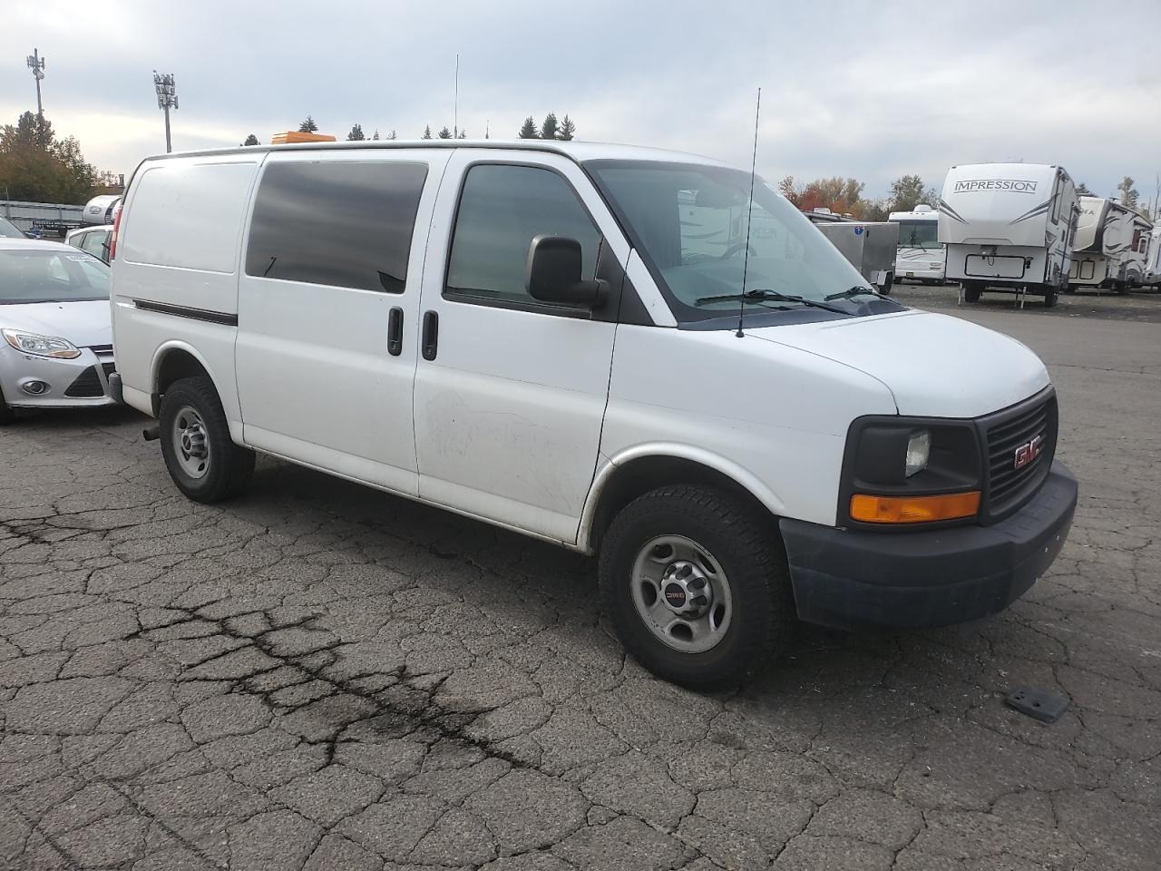 2010 GMC Savana