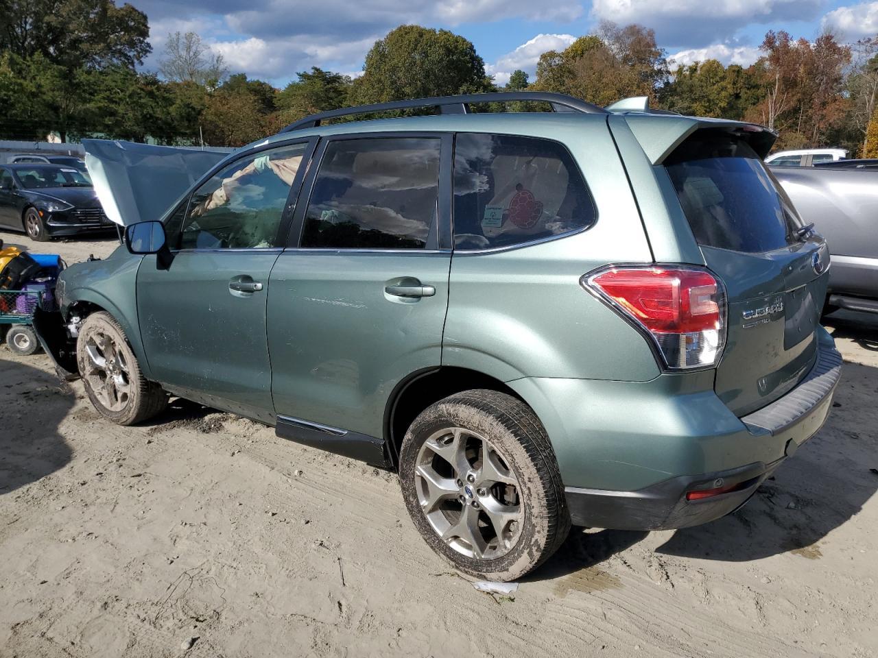 2017 SUBARU FORESTER