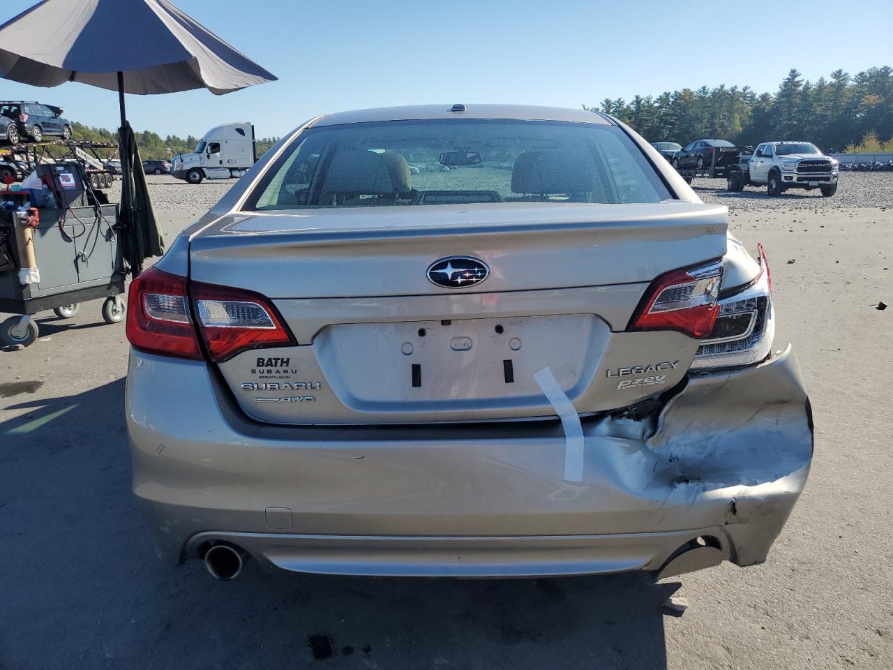 2015 SUBARU Legacy