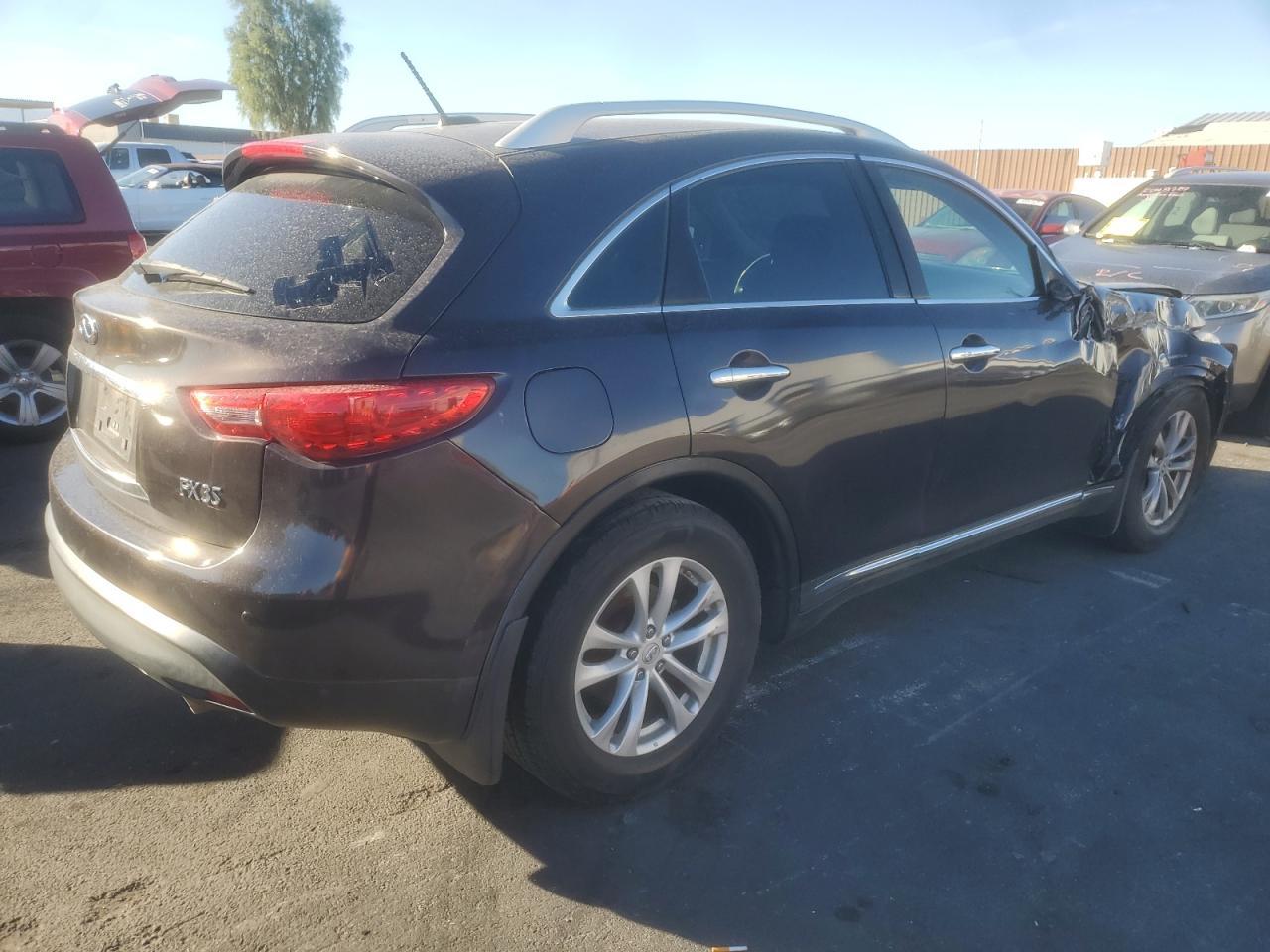 2012 INFINITI FX35