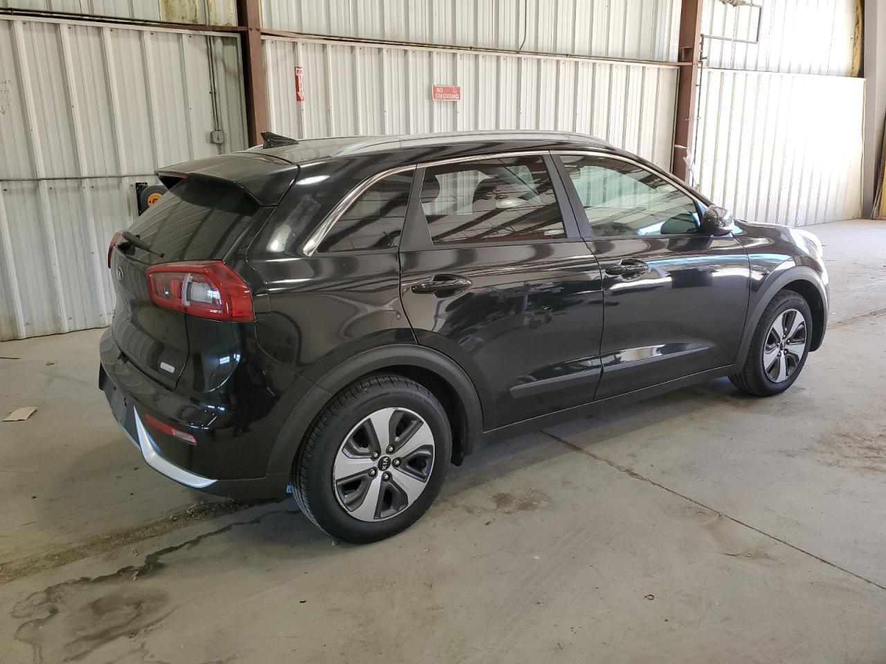 2017 KIA Niro