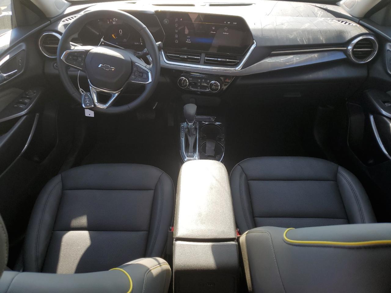 2025 CHEVROLET TRAX