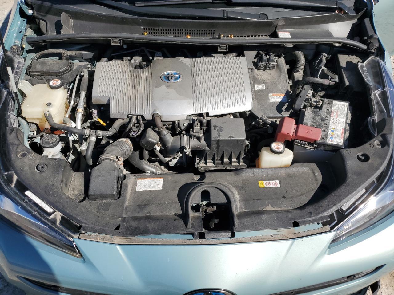 2019 TOYOTA PRIUS