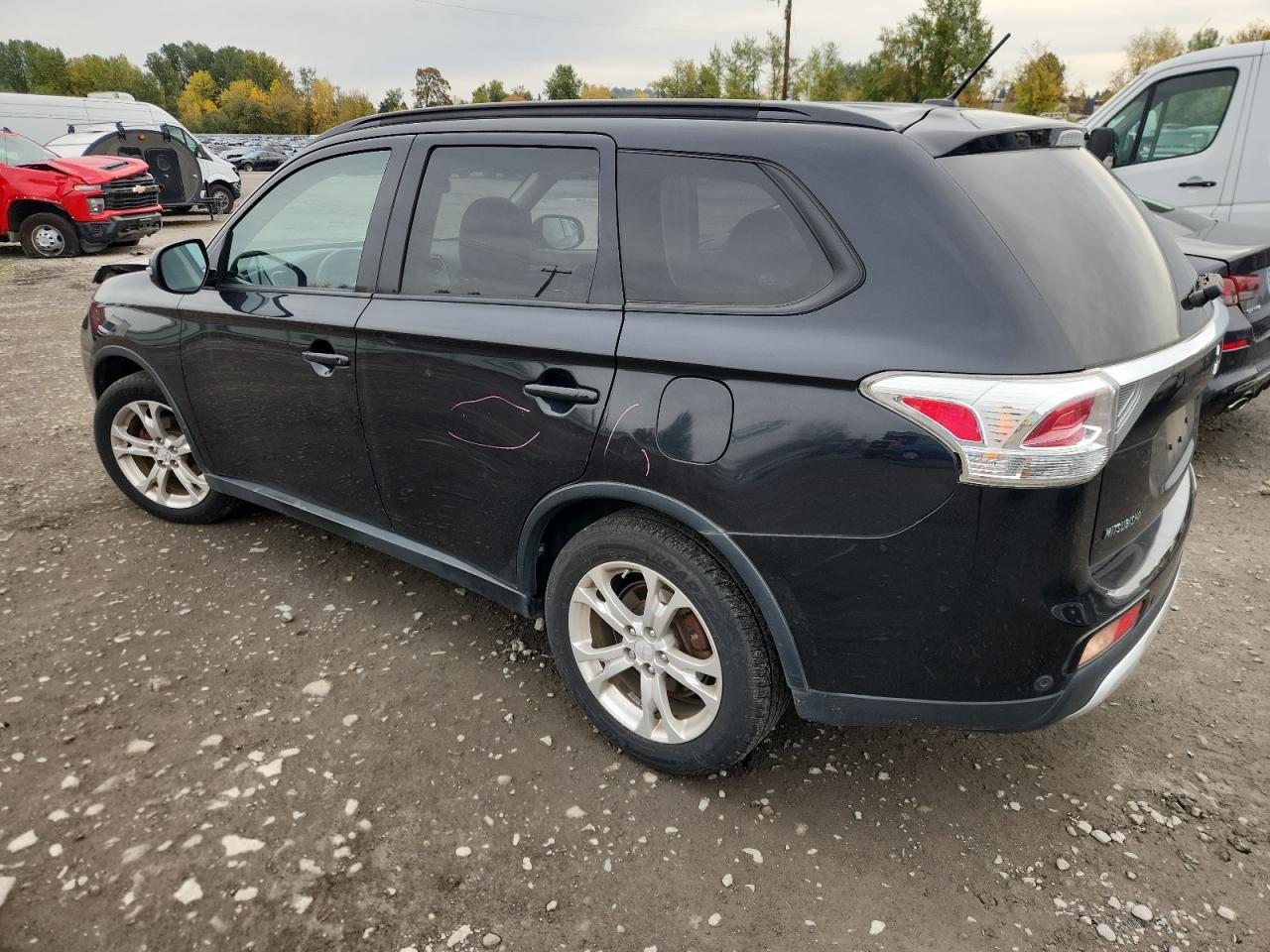 2015 MITSUBISHI outlander