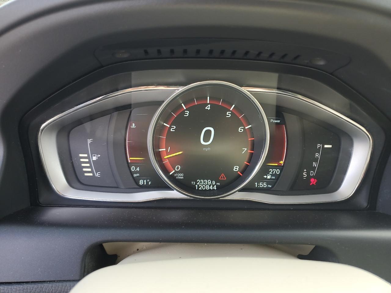 2015 VOLVO XC60