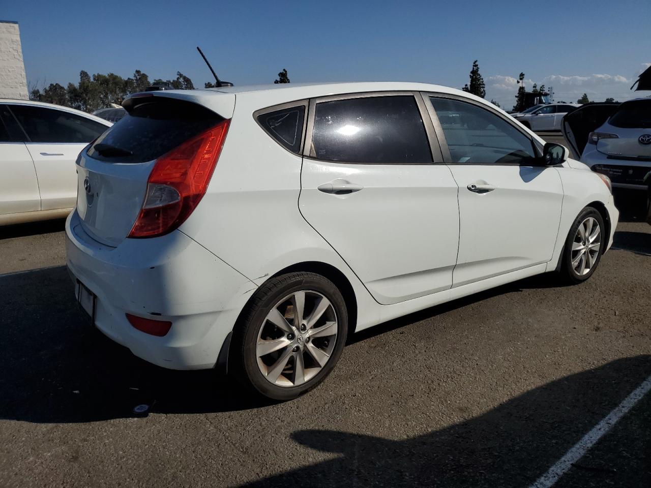 2012 HYUNDAI ACCENT
