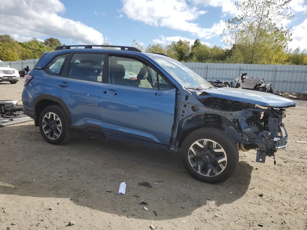 2025 SUBARU FORESTER