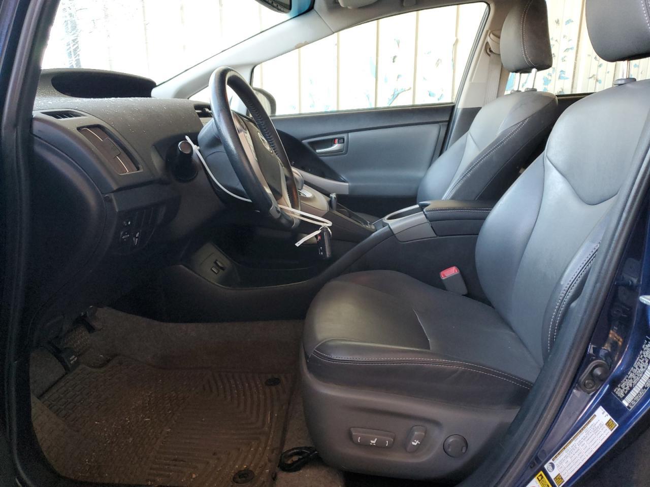 2013 TOYOTA PRIUS