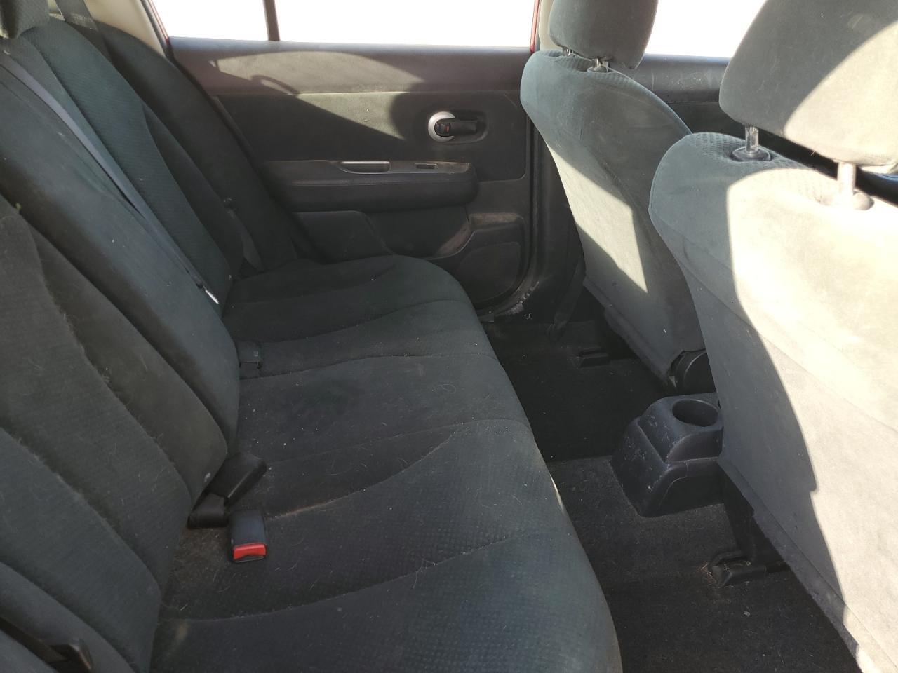 2012 NISSAN VERSA