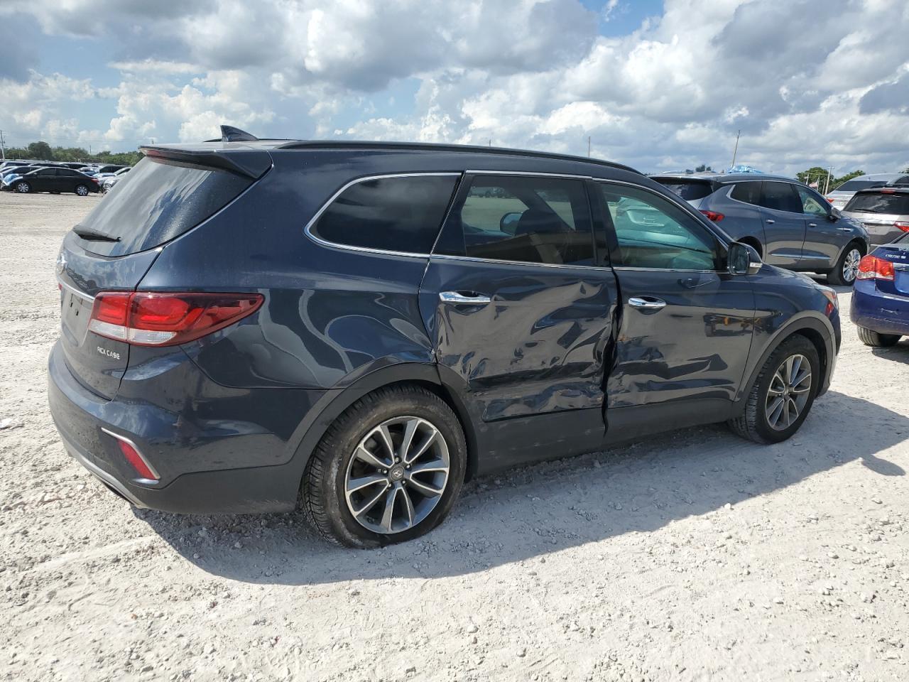 2017 HYUNDAI SANTA FE