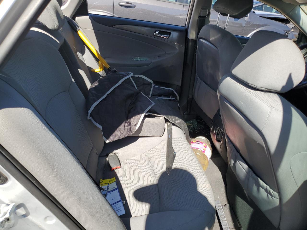 2012 HYUNDAI SONATA