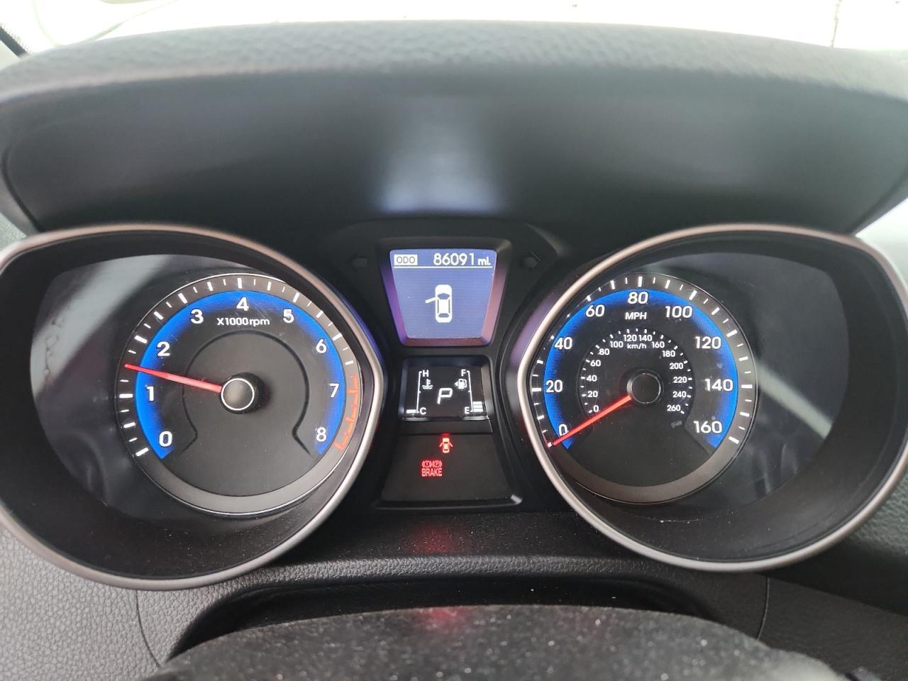 2016 HYUNDAI ELANTRA