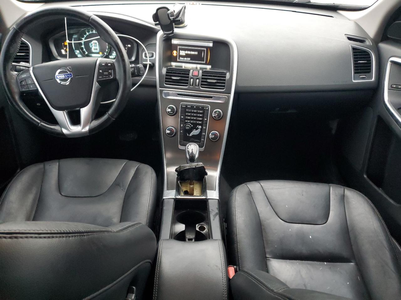 2015 VOLVO XC60
