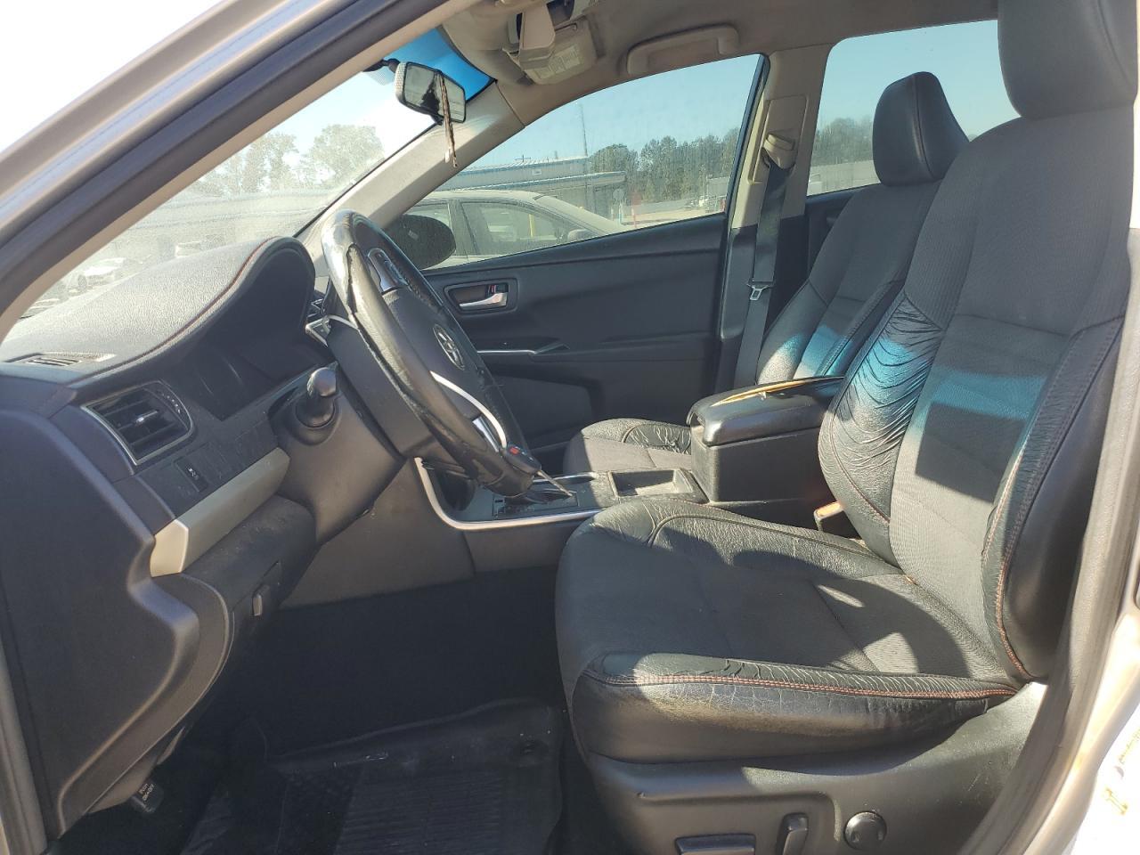 2017 TOYOTA CAMRY