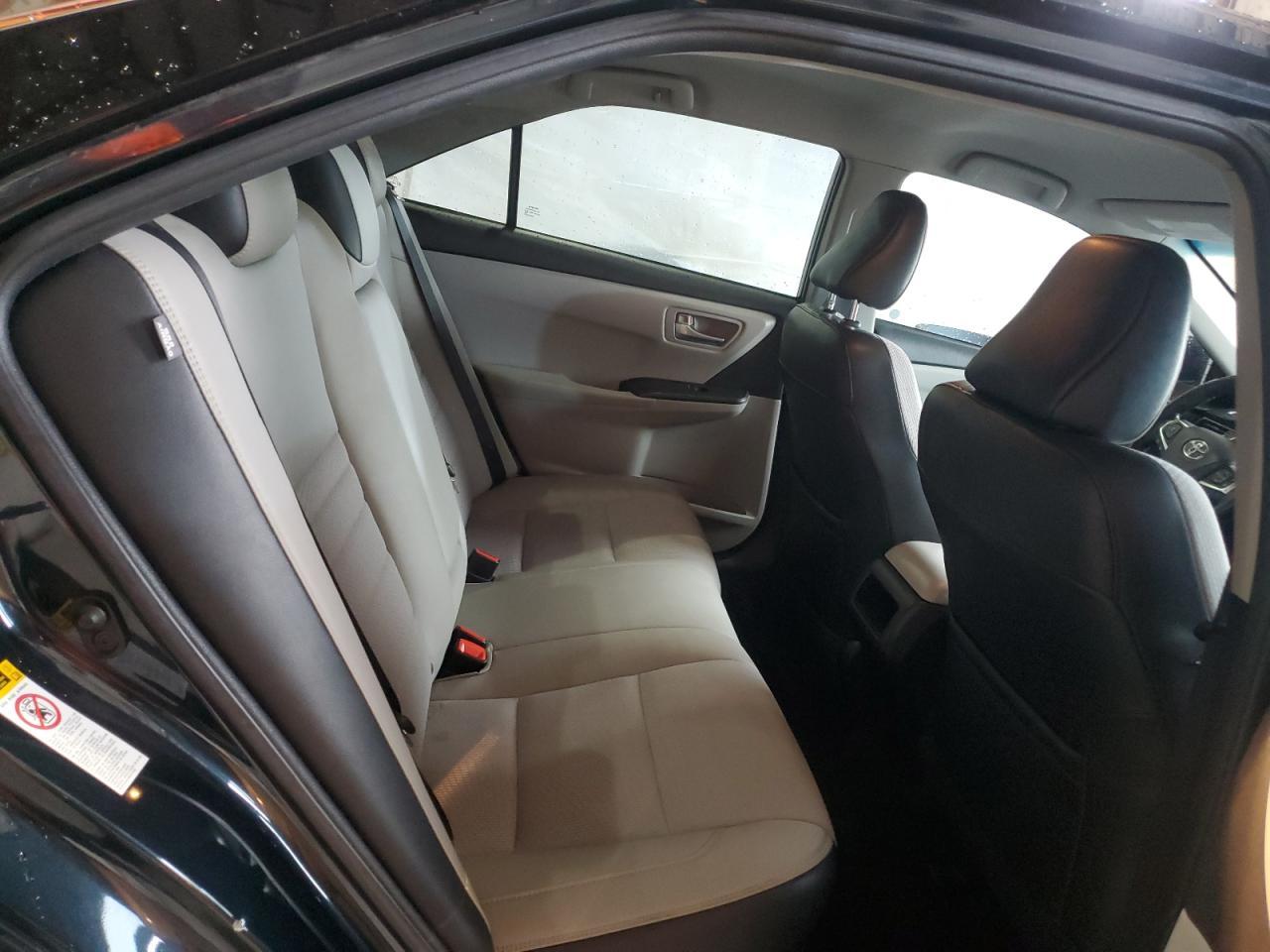 2016 TOYOTA CAMRY