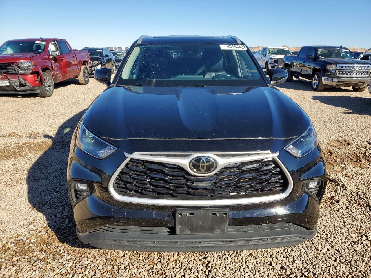 2022 TOYOTA HIGHLANDER