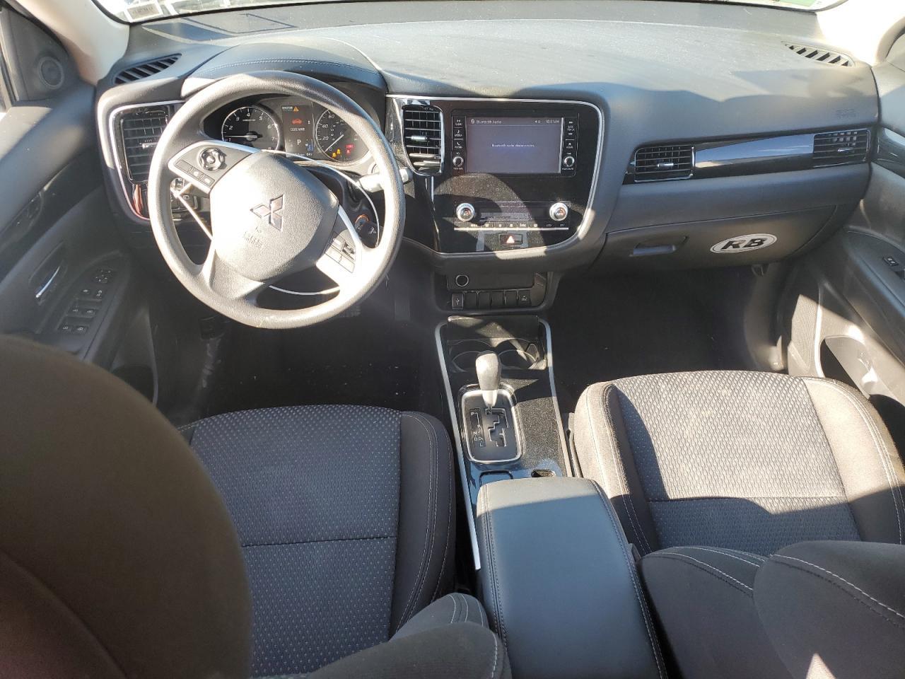 2020 MITSUBISHI outlander
