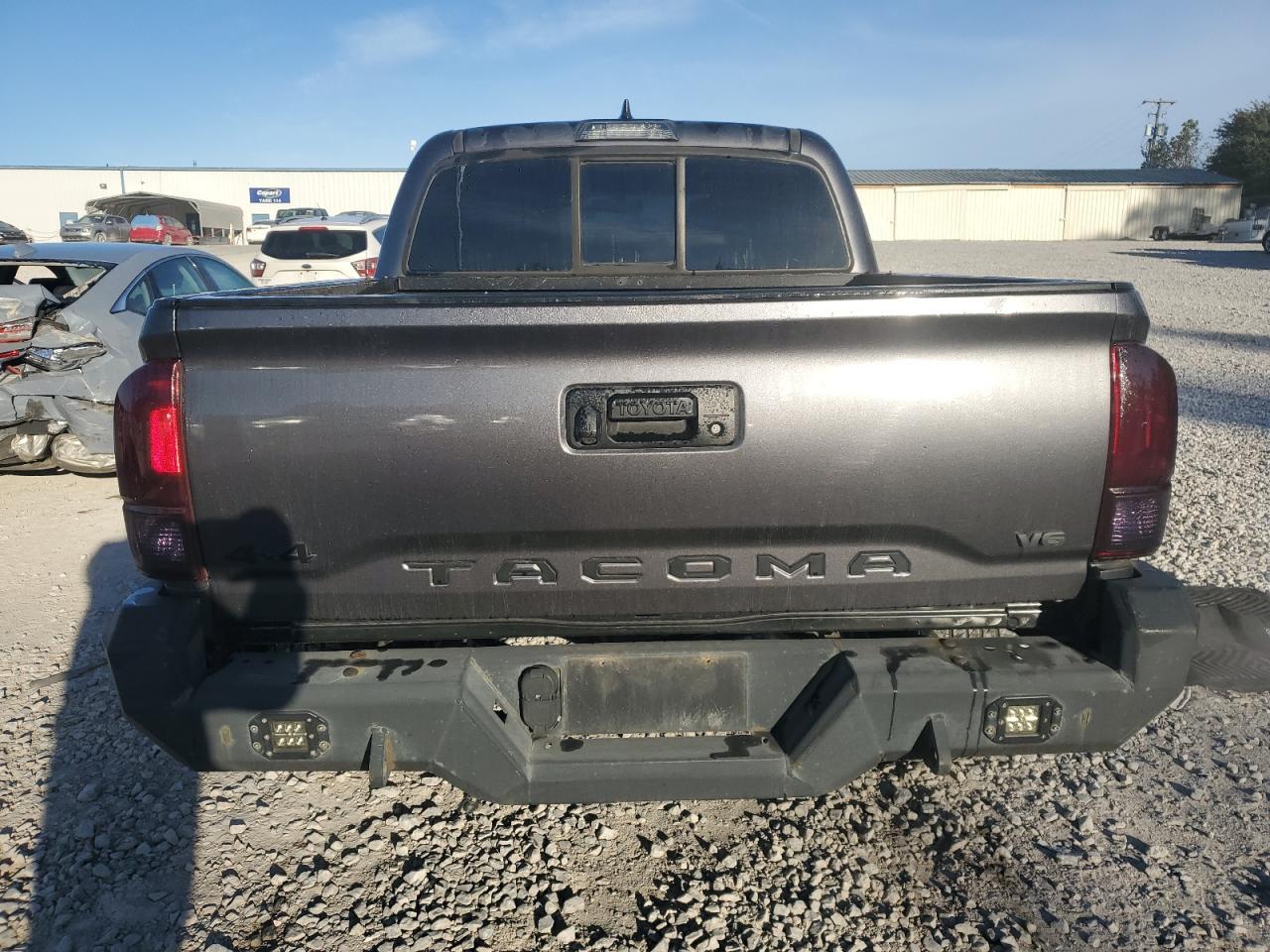 2016 TOYOTA TACOMA