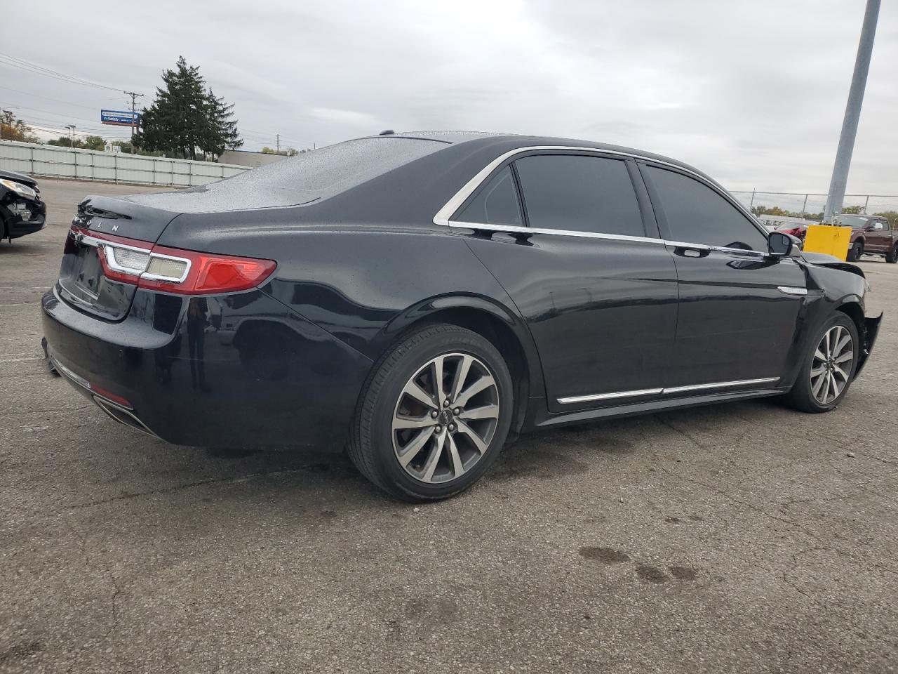 2017 LINCOLN Continental