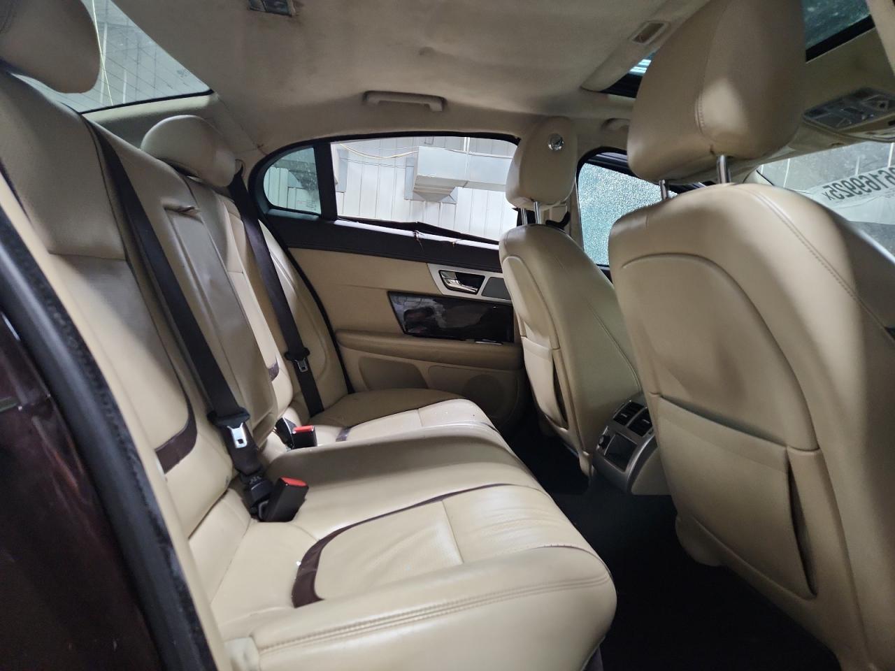 2012 JAGUAR XF