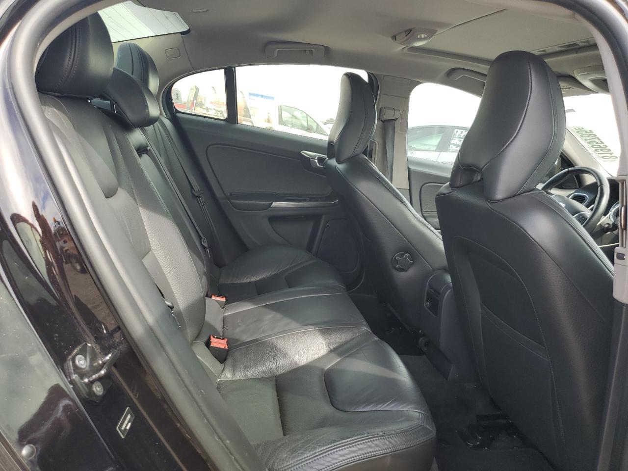 2013 VOLVO S60