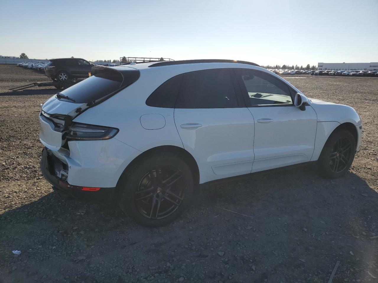2021 PORSCHE Macan