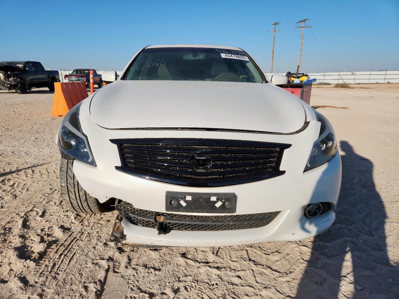 2011 INFINITI G37