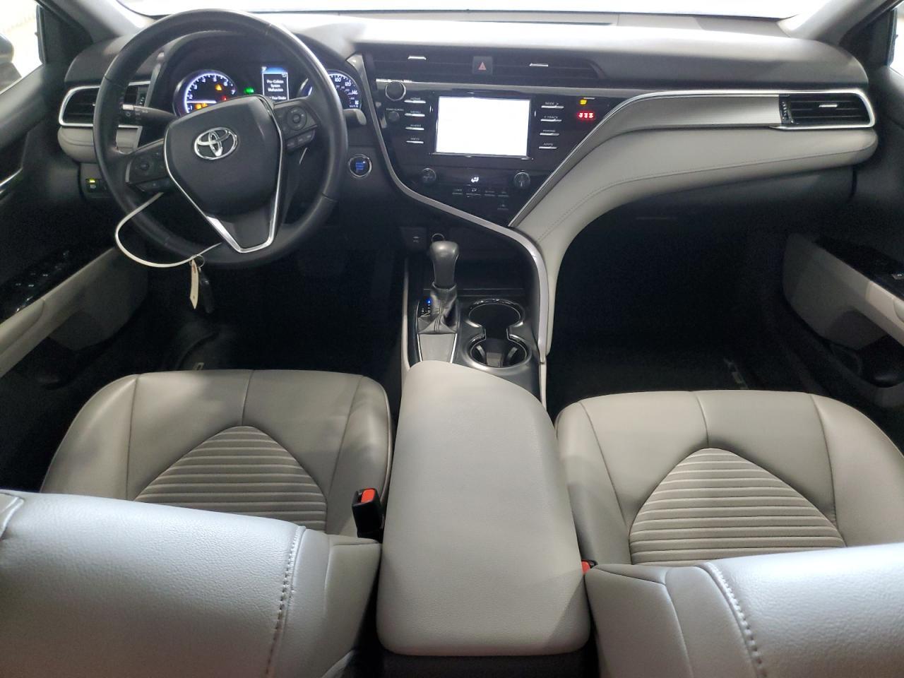 2018 TOYOTA CAMRY