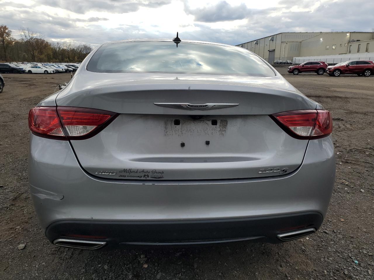 2015 CHRYSLER 200