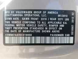 2013 VOLKSWAGEN Passat