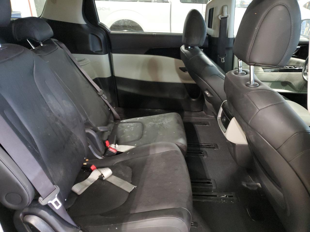 2024 KIA Carnival