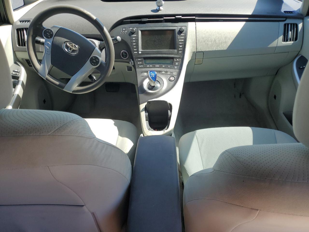 2010 TOYOTA PRIUS