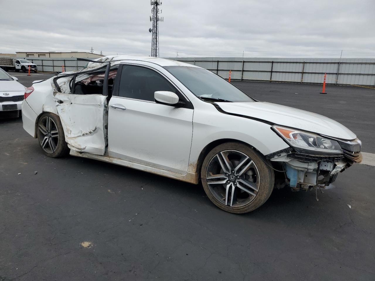 2016 HONDA ACCORD