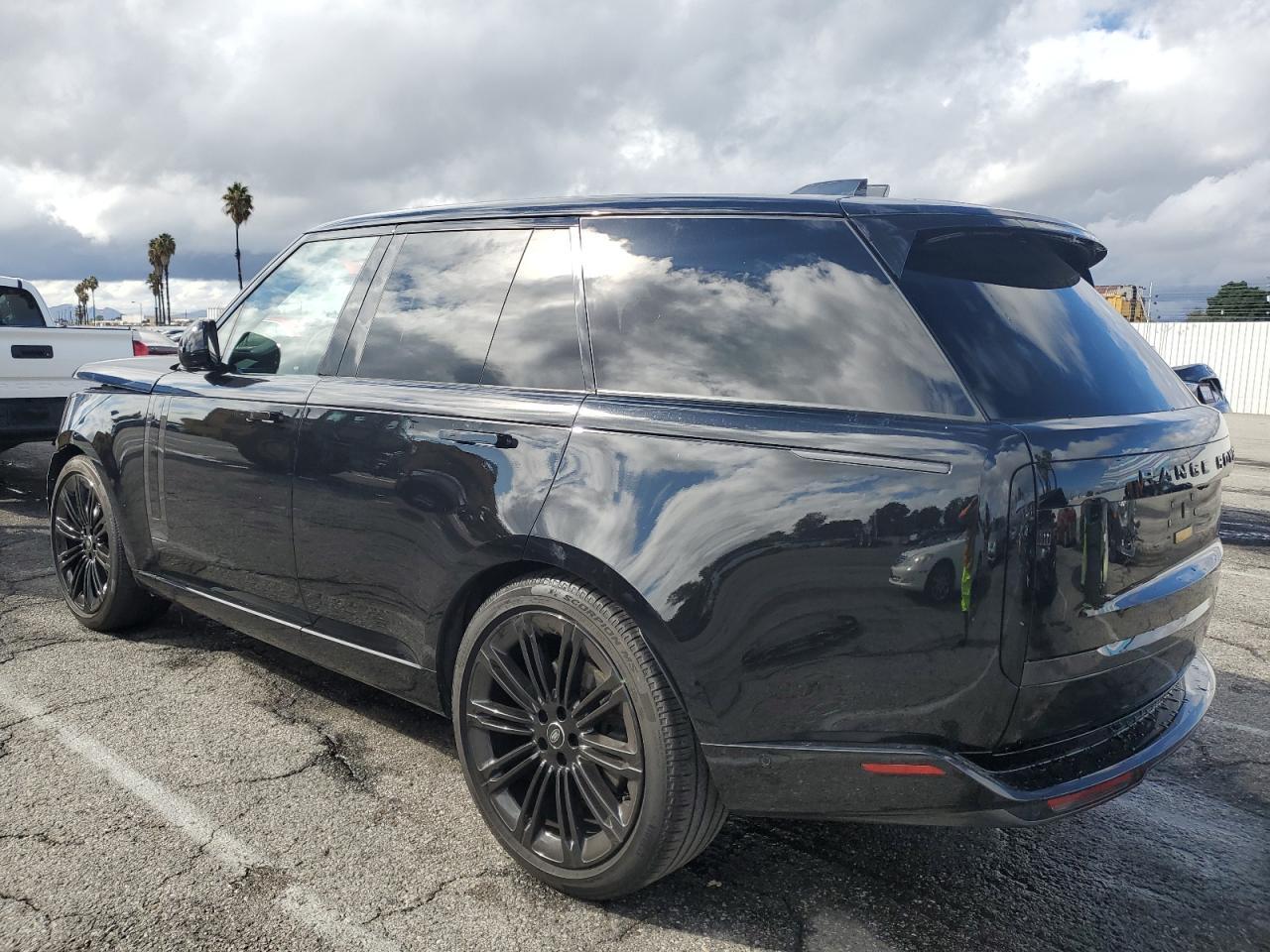 2025 LAND ROVER RANGE ROVER