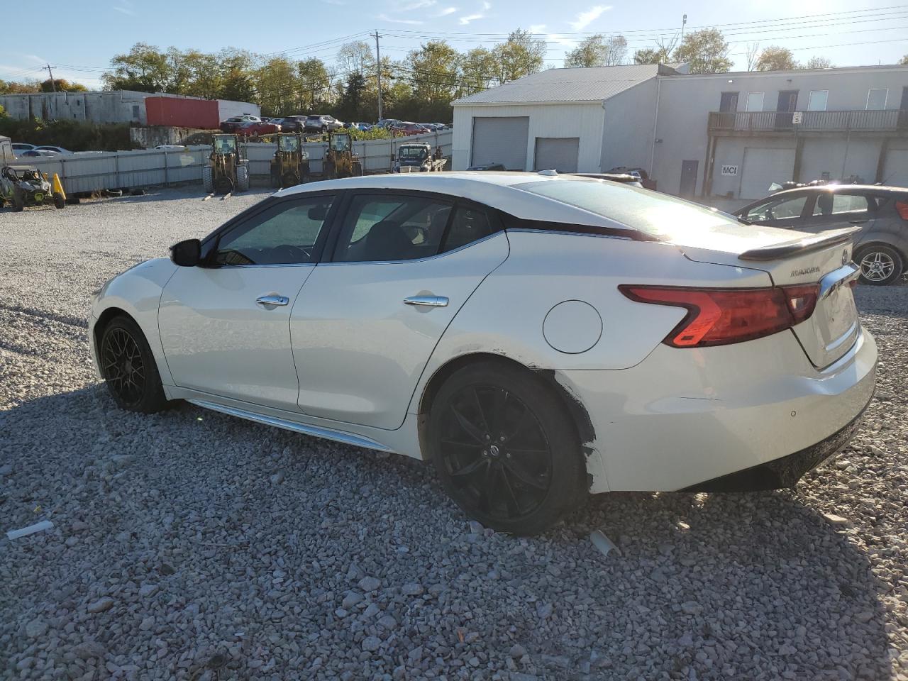 2017 NISSAN Maxima